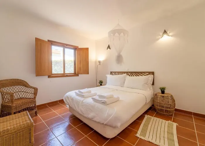 Azure Family & Surf Escape Willa *